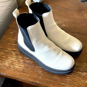 Women’s White Chelsea Boots